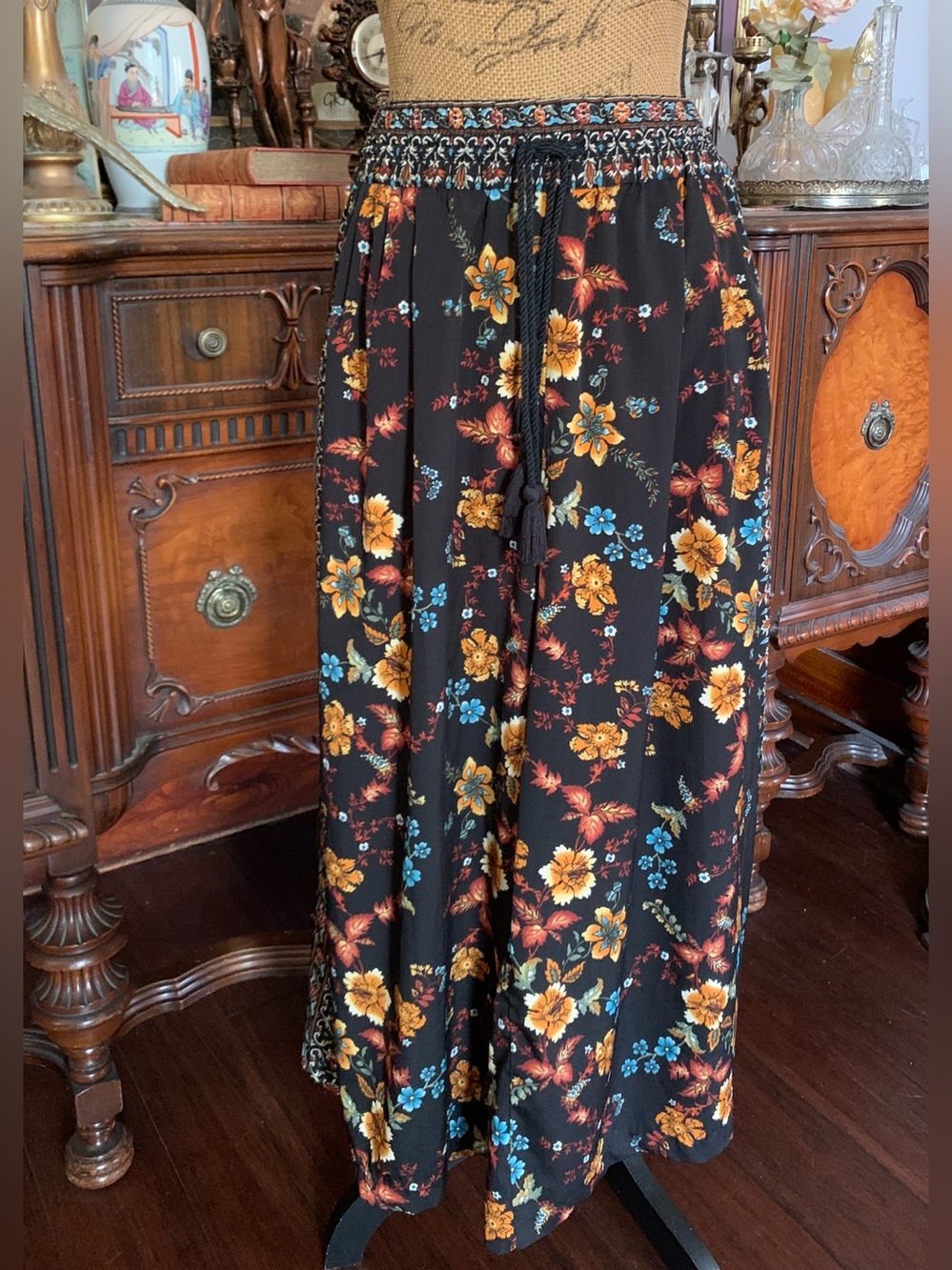 Pre-loved Zara Boho Hippie Gypsy Floral Baggy Pants